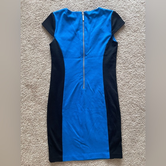 Micheal Kors ✧ Black Blue Colorblock Sheath Dress - Picture 3 of 7